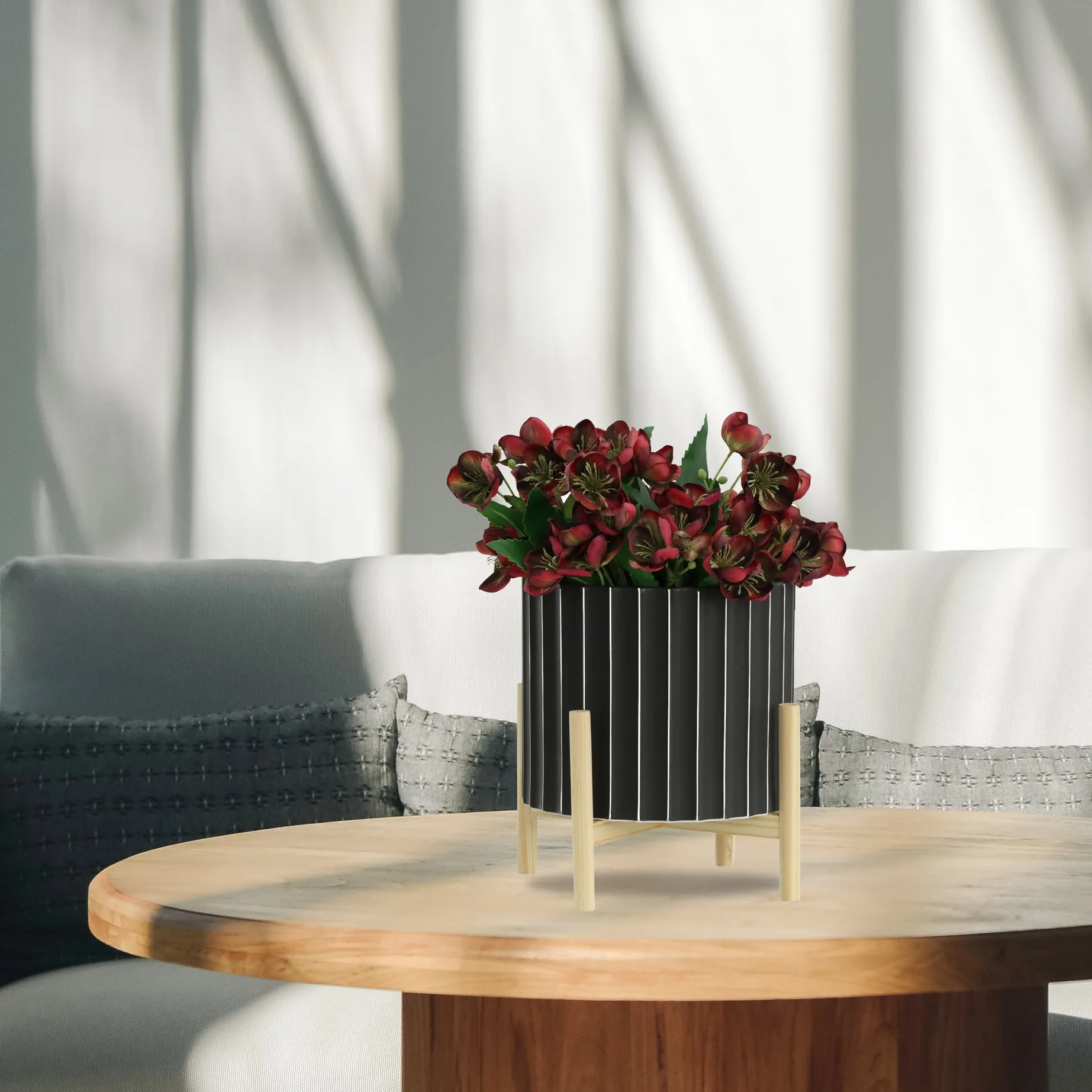 12" CERAMIC FLUTED PLANTER W/ WOOD STAND, BLACK