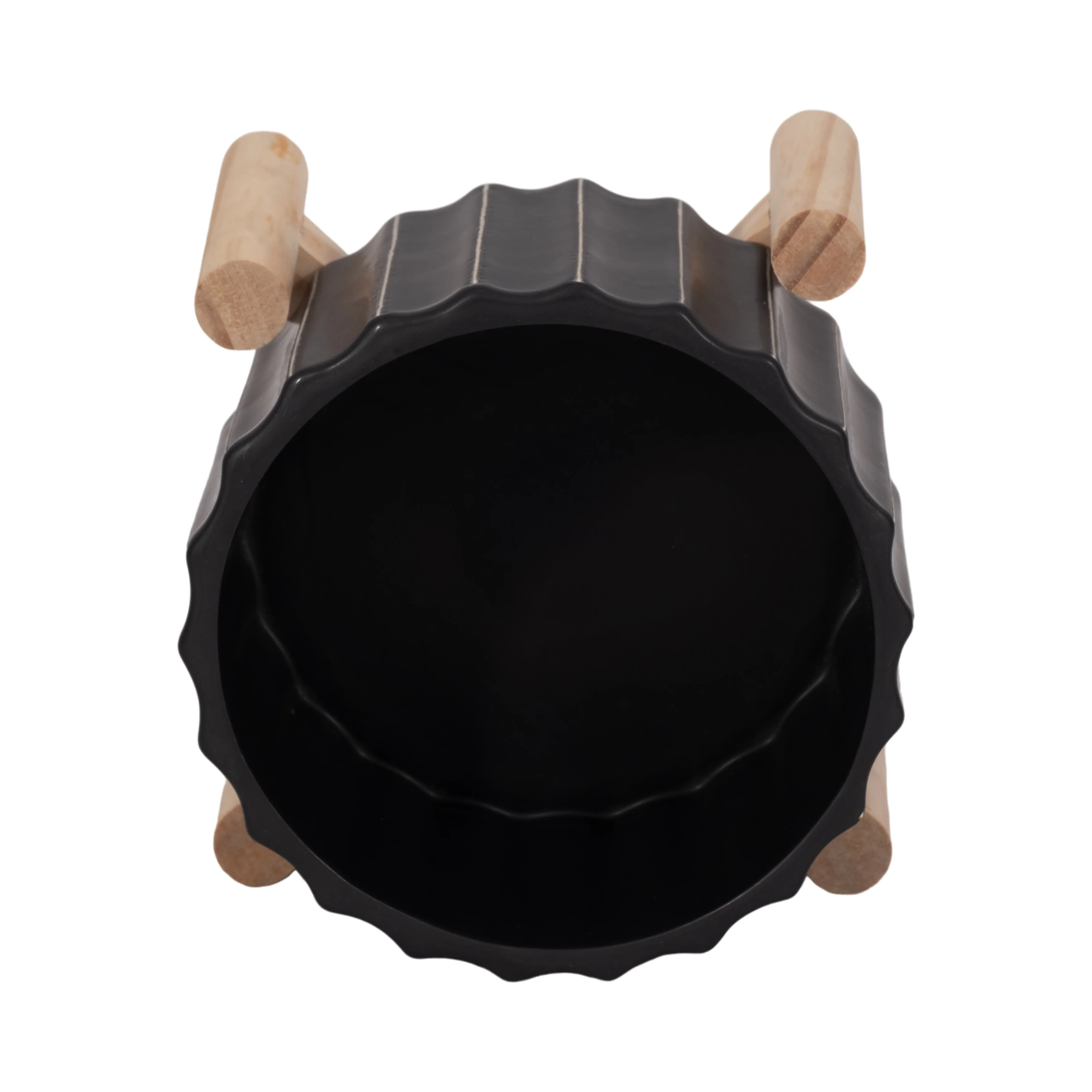 6" CERAMIC FLUTED PLANTER W/ WOOD STAND, BLACK