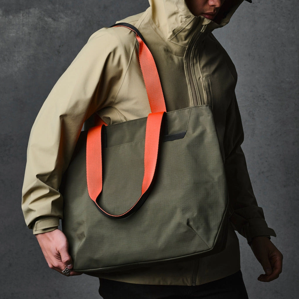 Alpaka Element Tote (M) Grab It Before Gone