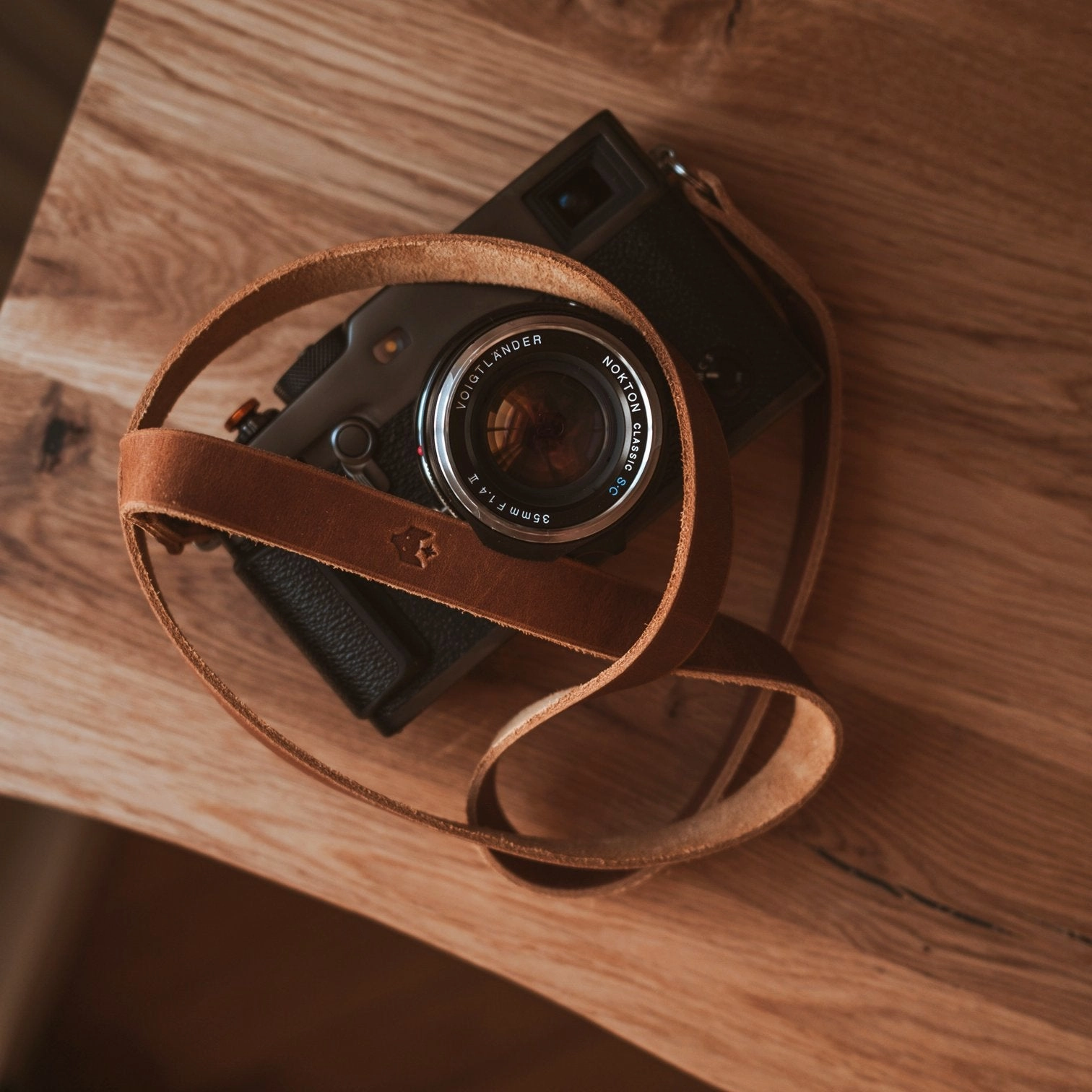 Clever Supply Minimal Camera Strap (Split Ring) 40" - English Tan Big Hot Sale