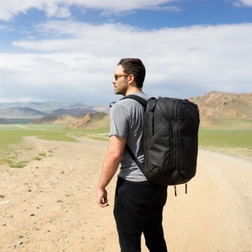 Deal Frenzy Today Travel Backpack 45L - Peak Design
