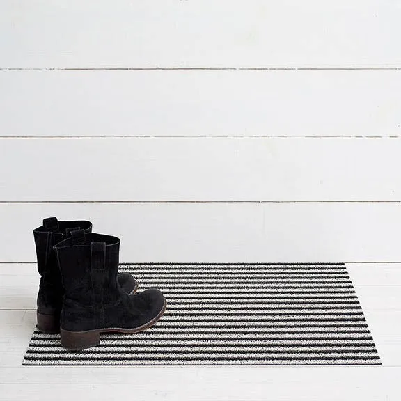 CHILEWICH Shag In Out Utility Door Mat, Breton Stripe/Tuxedo, 61x91cm