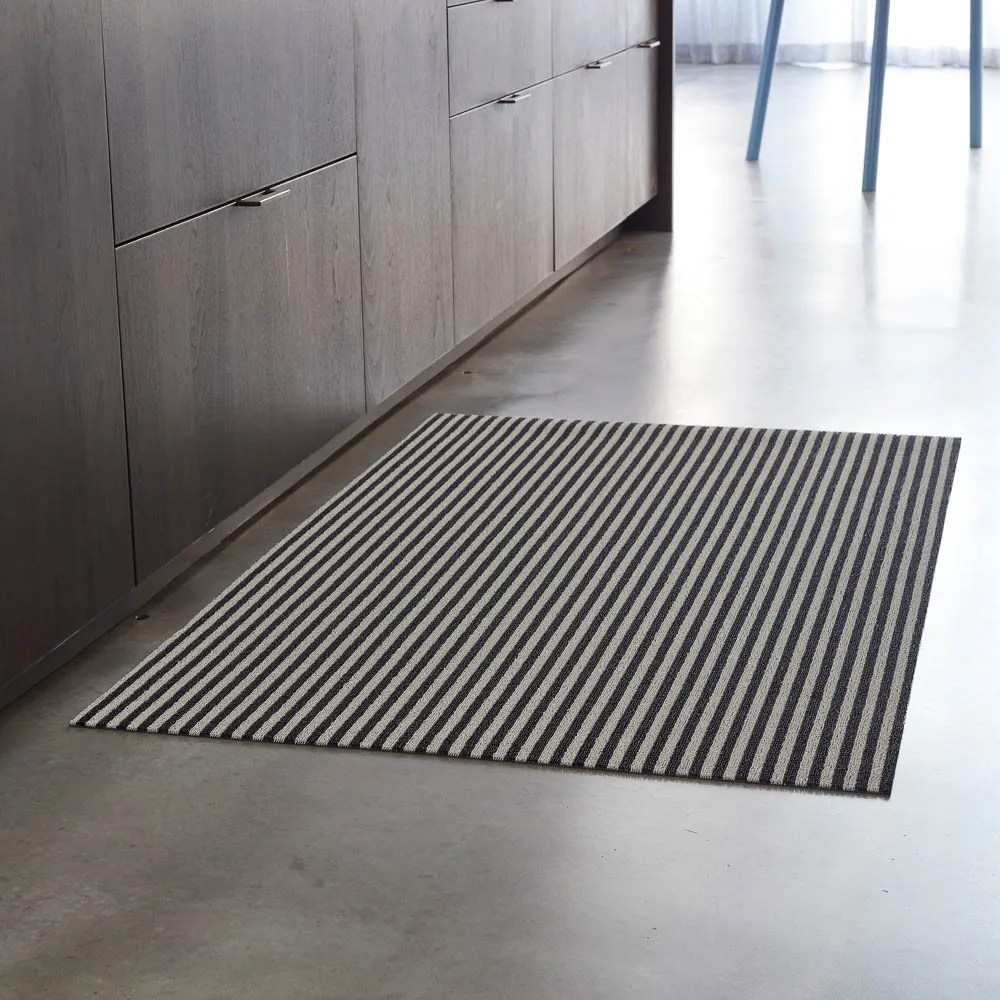 CHILEWICH Shag In Out Utility Door Mat, Breton Stripe/Tuxedo, 61x91cm