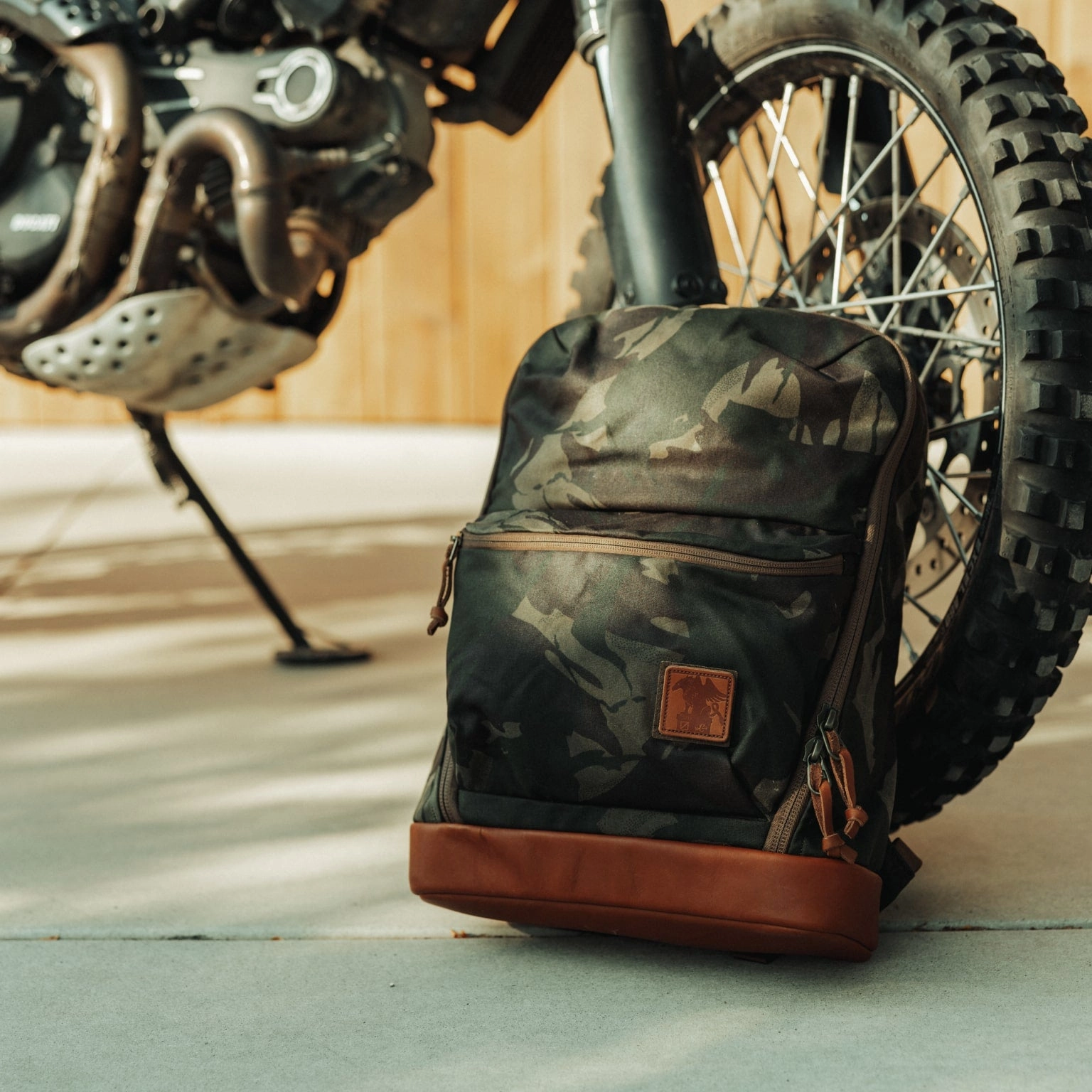 Weekend Specials Civic Bookbag 22L - Griffin Edition