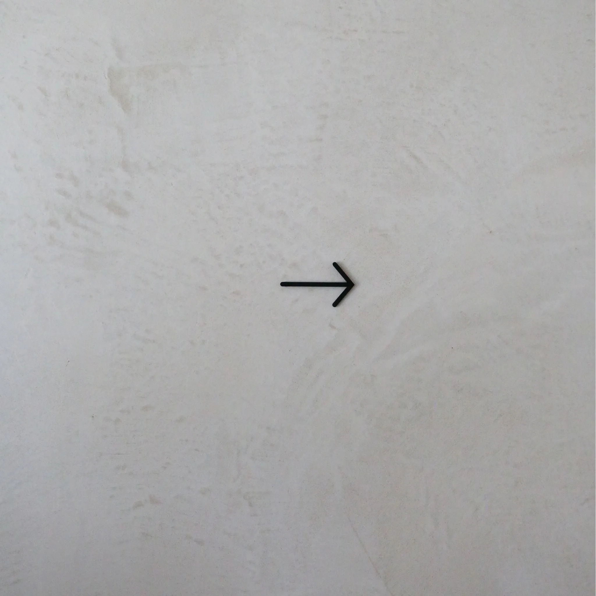 DESIGNSTUFF Signage, Arrow, Black