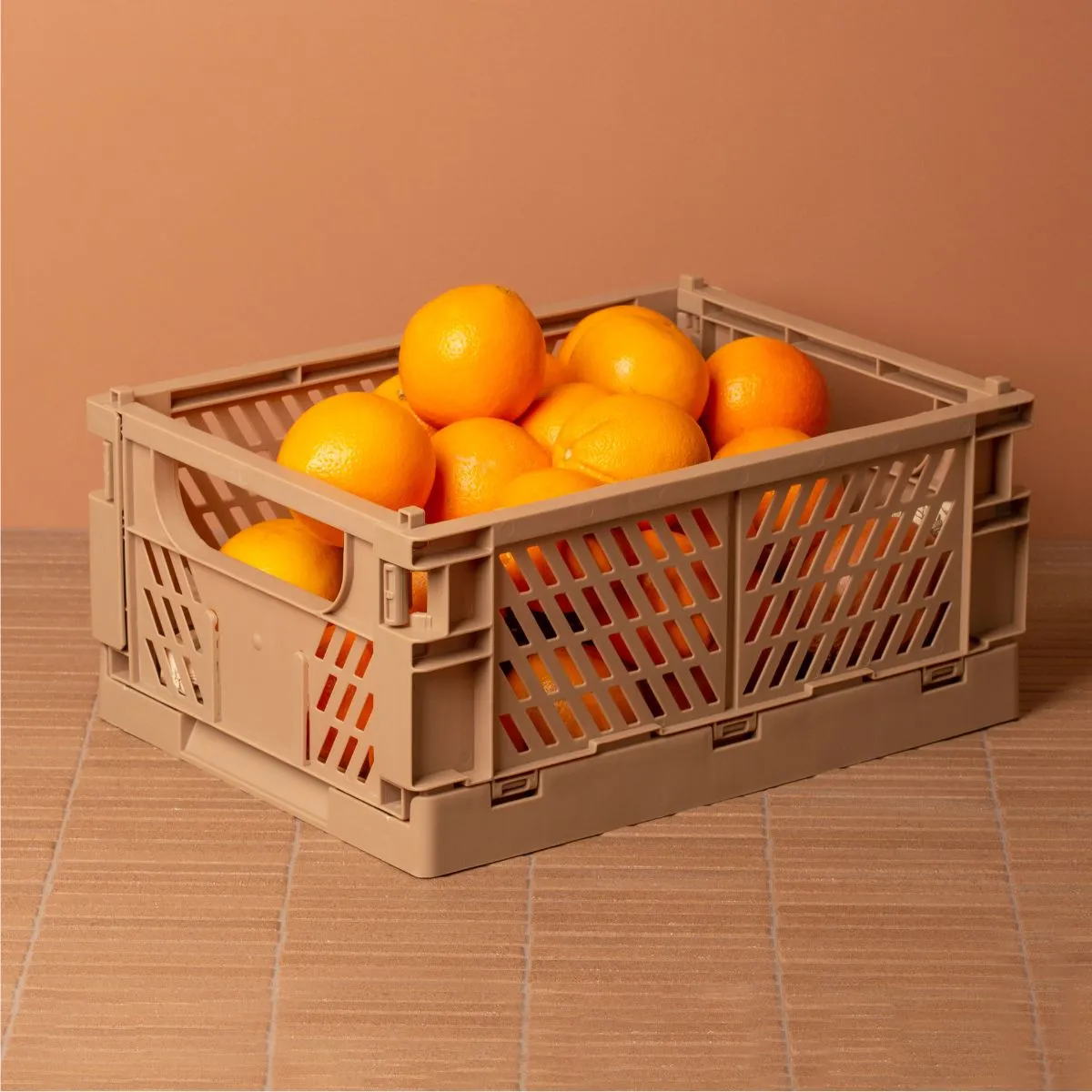 DESIGNSTUFF Slant Collapsible Crate, M, 33x25cm, Tuscany