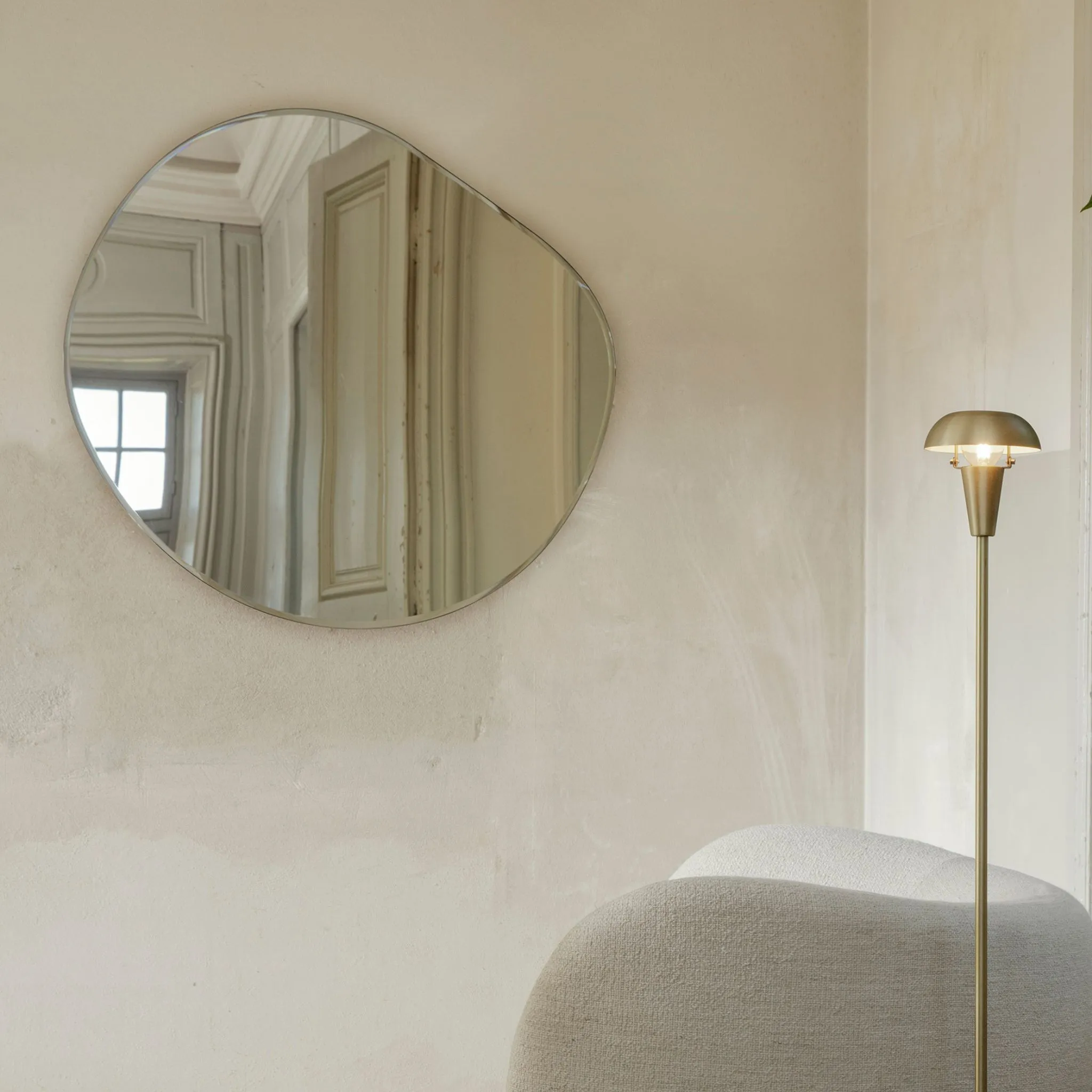 FERM LIVING Pond Mirror XL, Dark Chrome