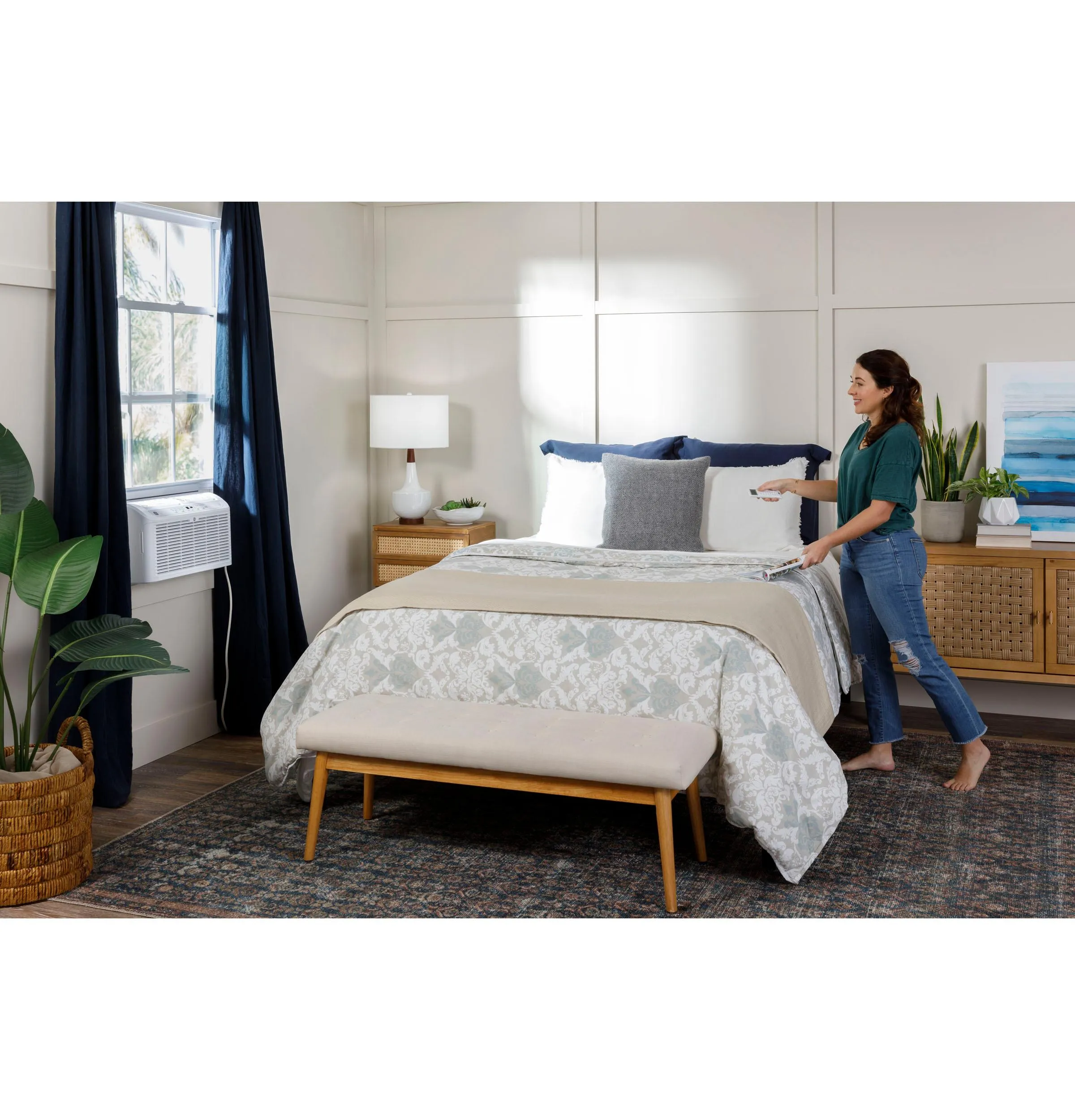 Ge Appliances AHEL08BB Ge? 8,000 Btu Ultra Quiet Window Air Conditioner For Medium Rooms Up To 350 Sq. Ft.