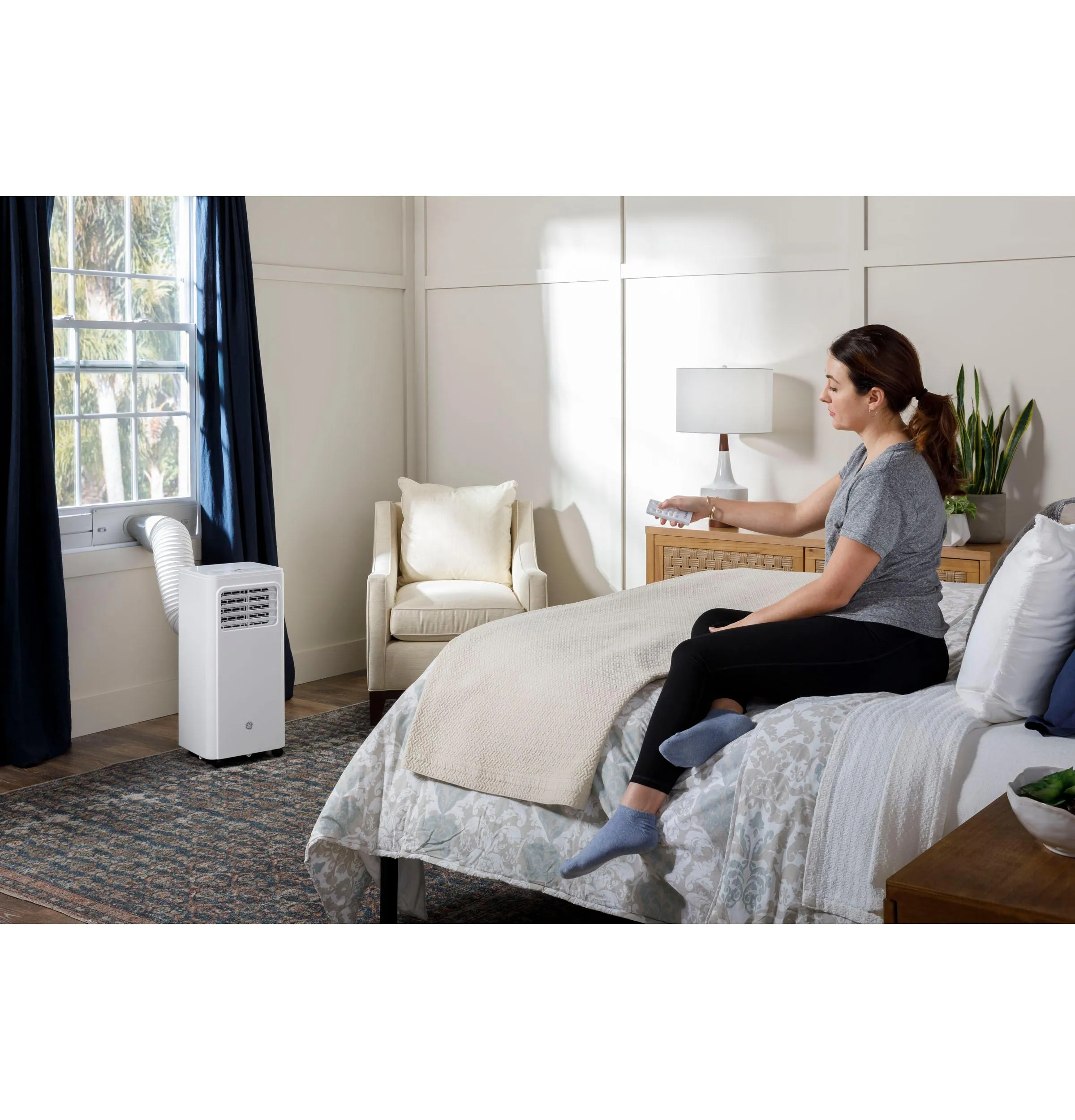 Ge Appliances APFD06JASW Ge? 6,100 Btu Portable Air Conditioner With Dehumidifier And Remote, White