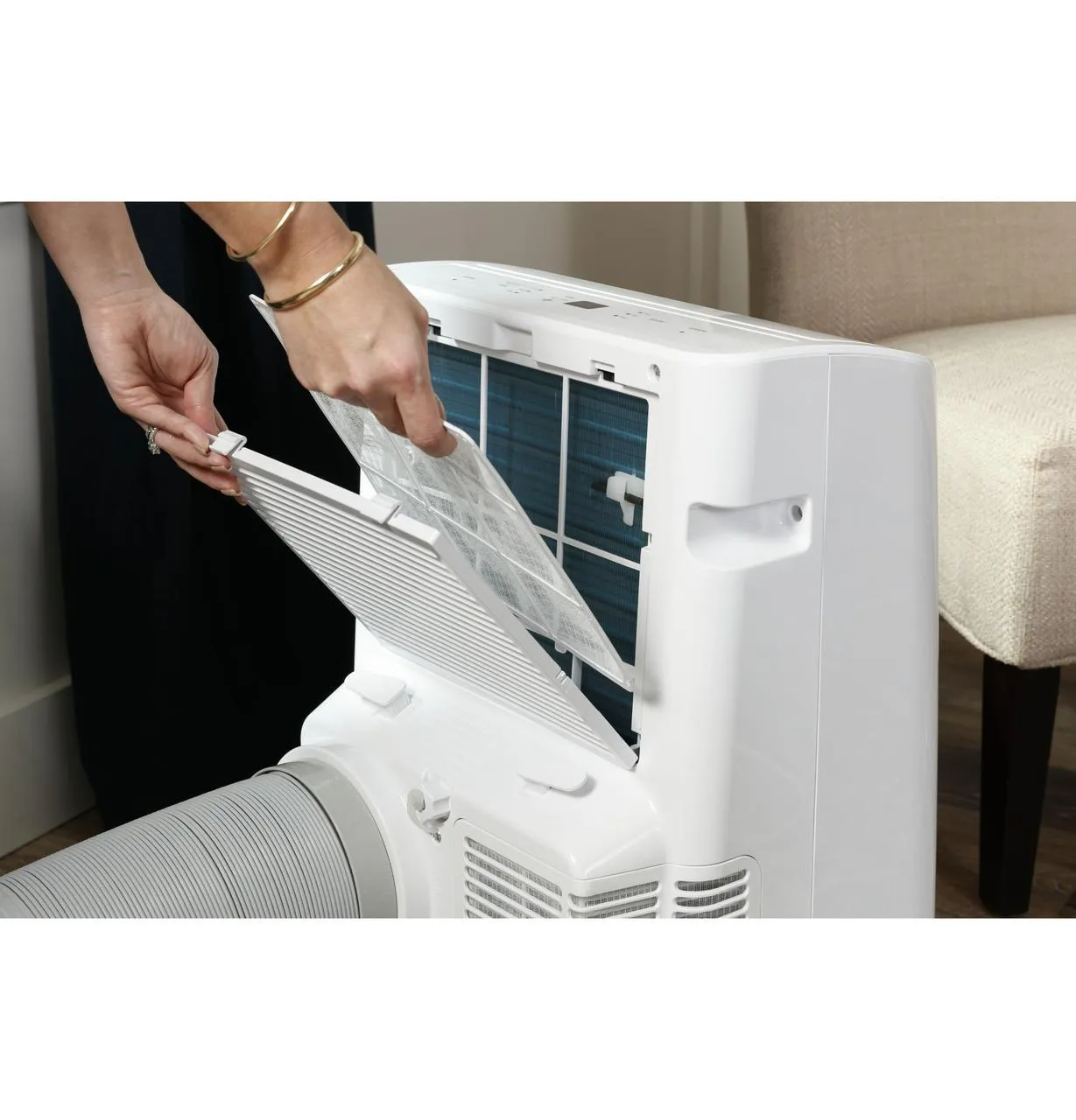 Haier QPFA10YBMW Haier 9,000 Btu Portable Air Conditioner For Small Rooms Up To 250 Sq Ft. (6,250 Btu Sacc)