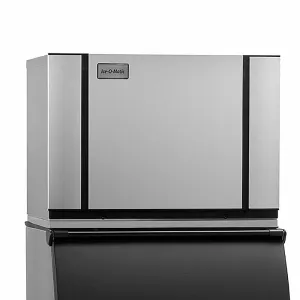 Ice-O-Matic - CIM0530HW Commercial 30" Elevation Series? Half Cube Ice Machine Head - 586 lb/24 hr, Water Cooled, 115v