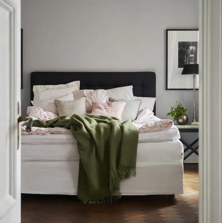 KLIPPAN Gotland Throw Blanket, Pear