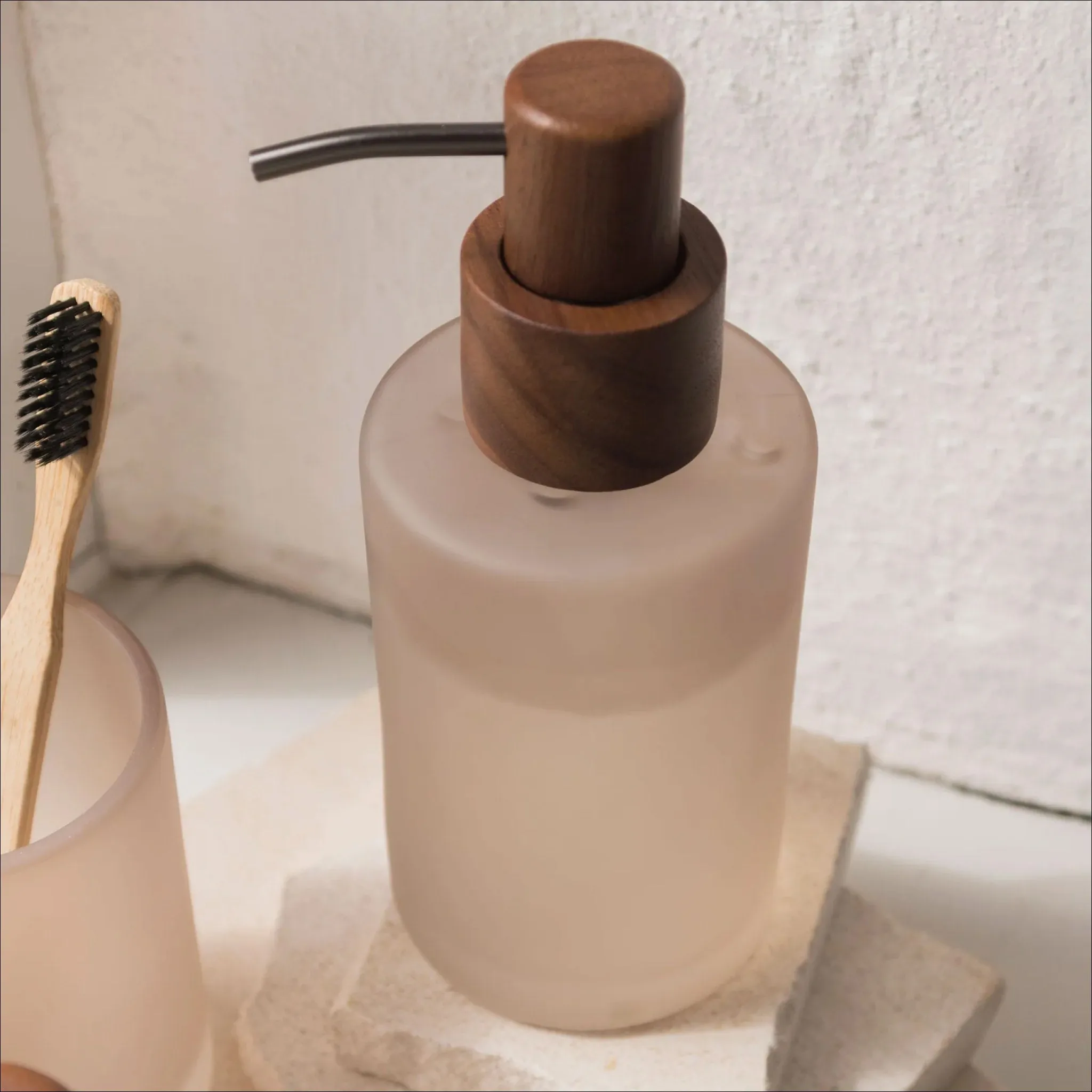 METTE DITMER Modest Soap Dispenser, Tall  H18 cm, Kit