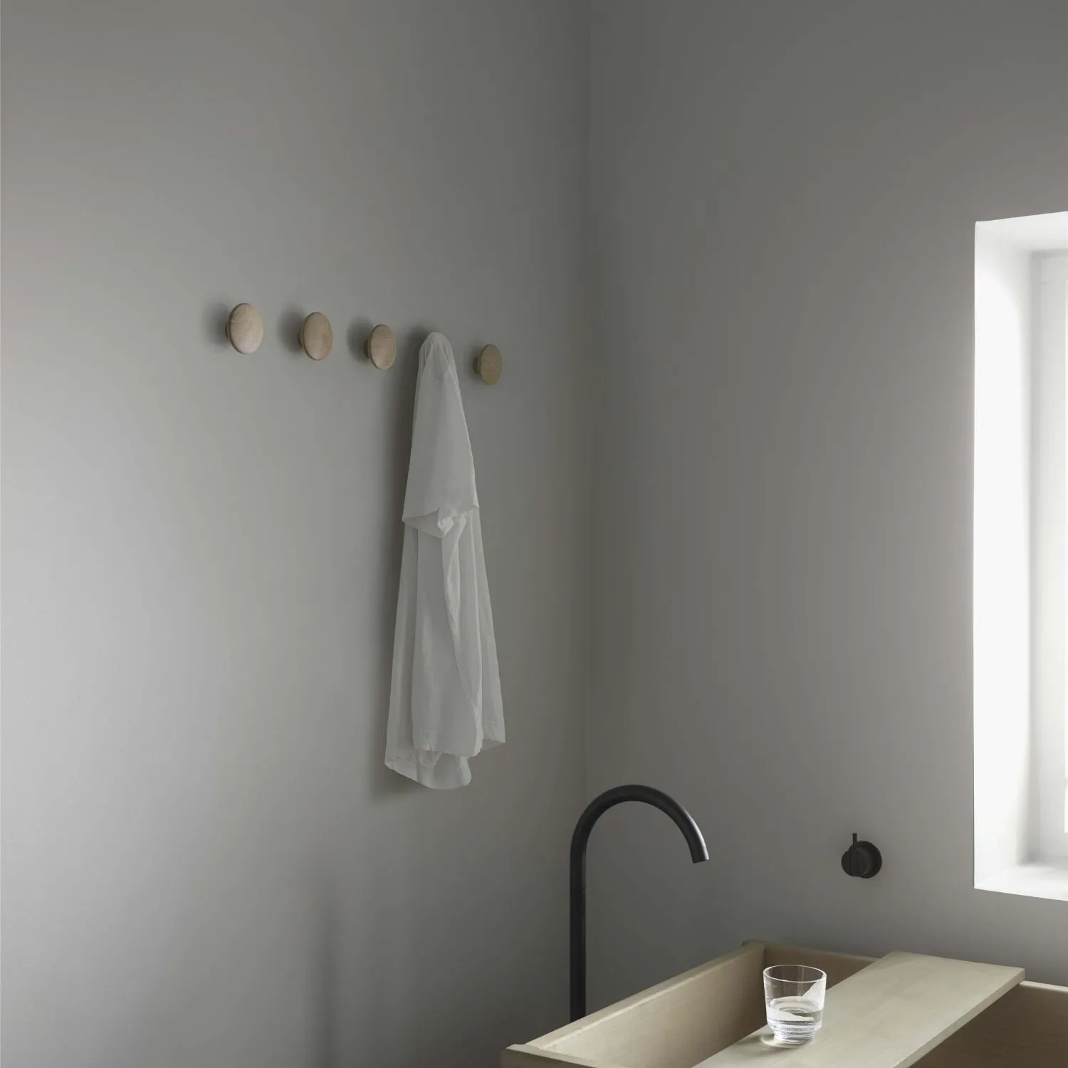 MUUTO The Dots Wall Hook / Door Knob, Natural Oak