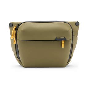 MustHave Gift Ideas Grab the Deal Now Peak Design Everyday 6L Sling V3 - Kelp