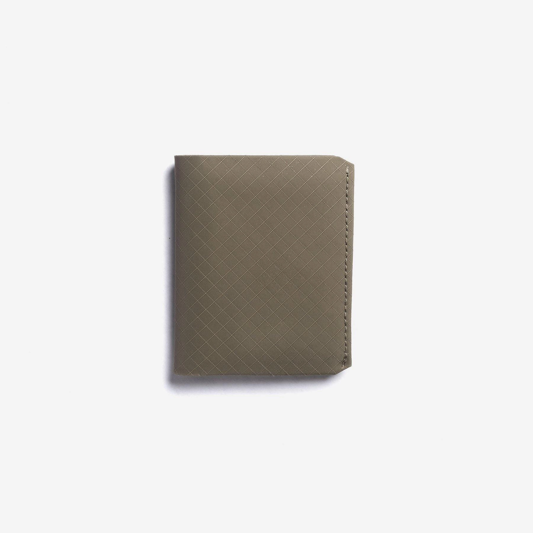 Online Exclusive Offer Pioneer Carry Matter Bifold Wallet