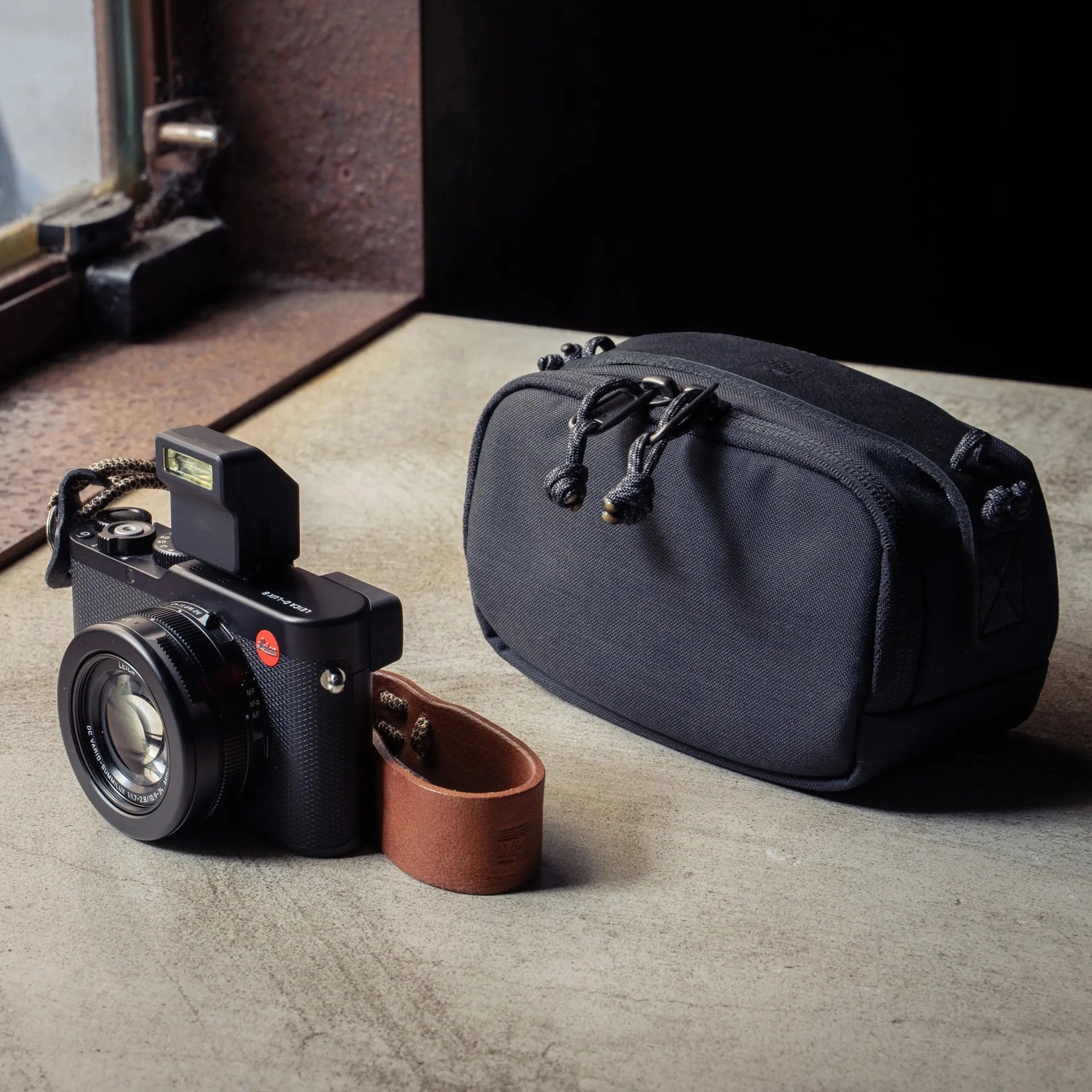 Surprise Offer Now Portable Camera Pouch M