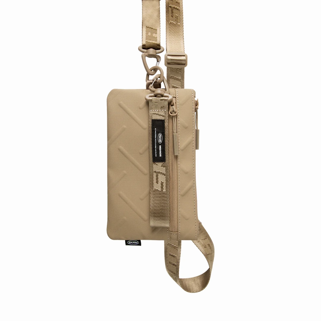 Skinarma Juno Clutch Bag Shop Smart Save Best Deal Alert