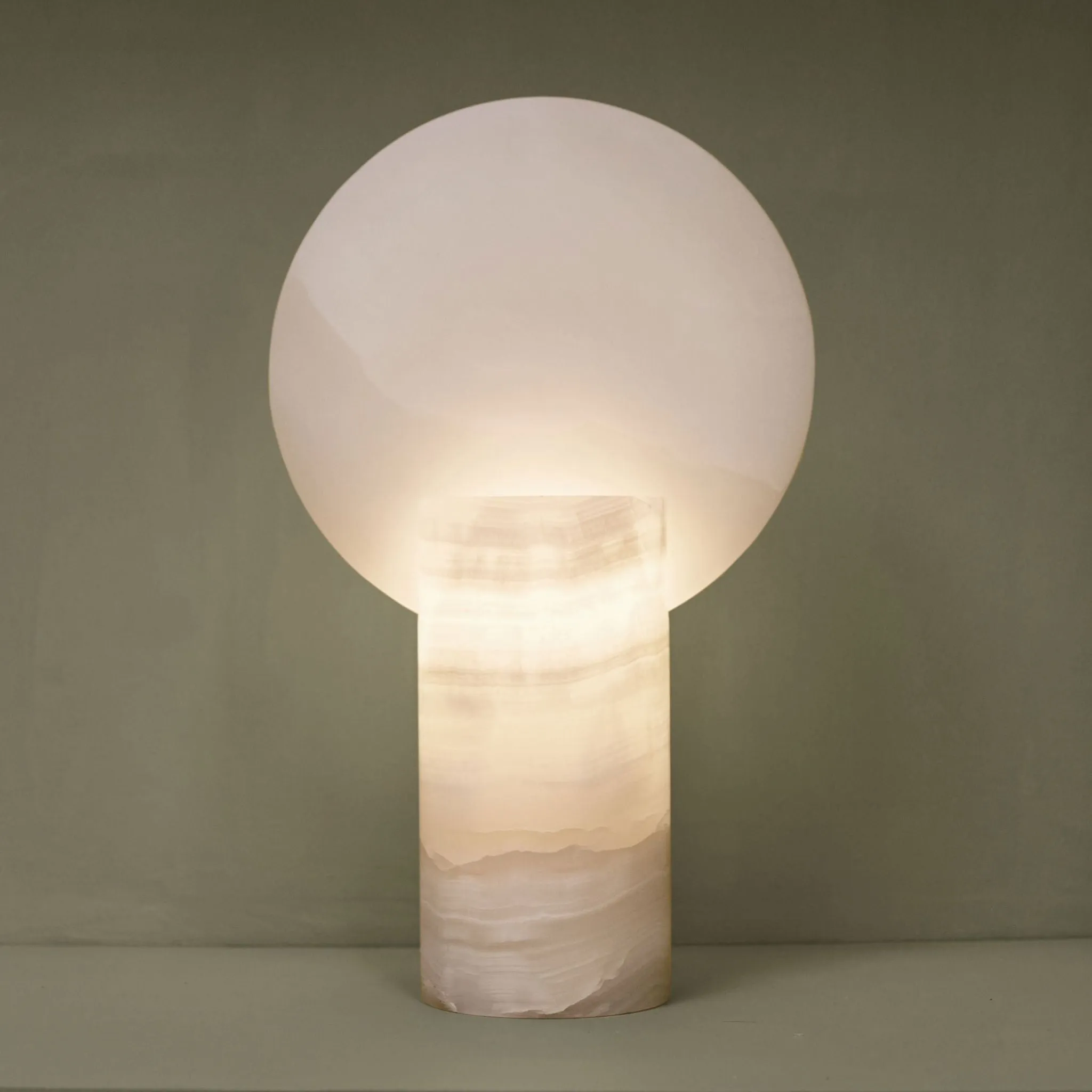 STUDIO SOCIET Circle Lamp, Onyx