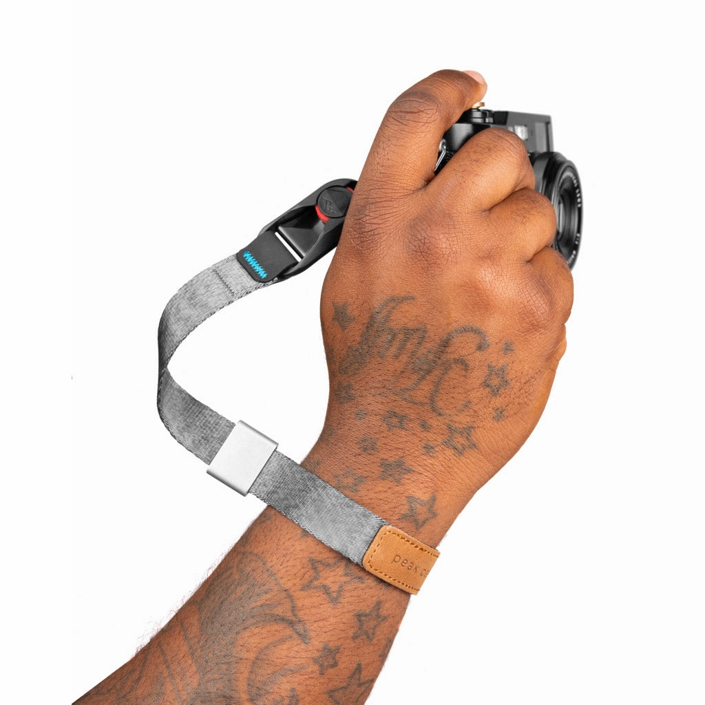 Mega Hot Offer Hand Cuff - Peak Design