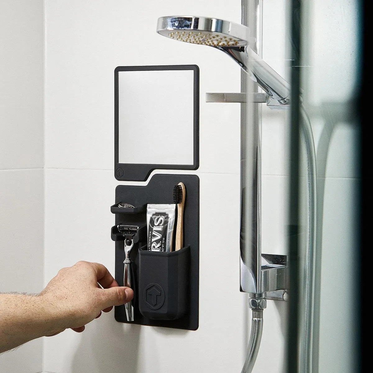 TOOLETRIES The Oliver Shower Mirror