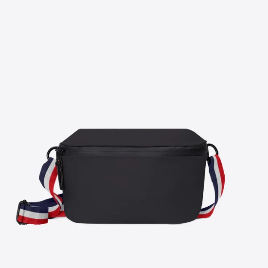 Save More Online Limited Stock Alert Ucon Acrobatics Jona Medium Bag