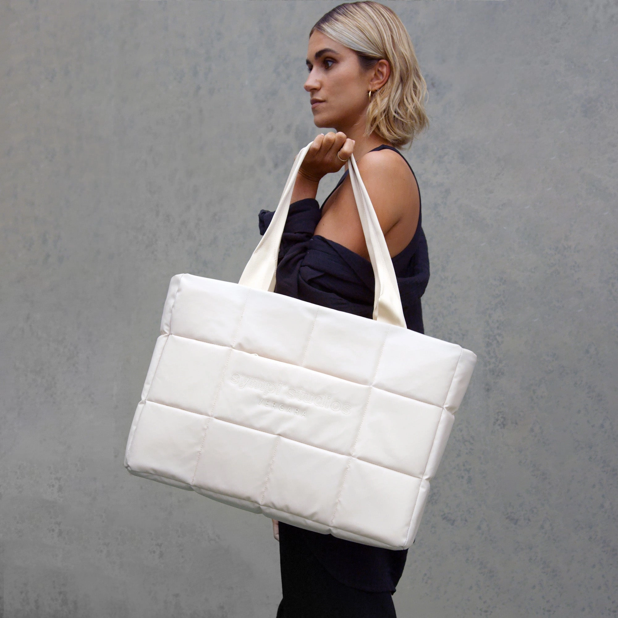Vergara Tote 20L Online Exclusive Offer Shop Grab Now