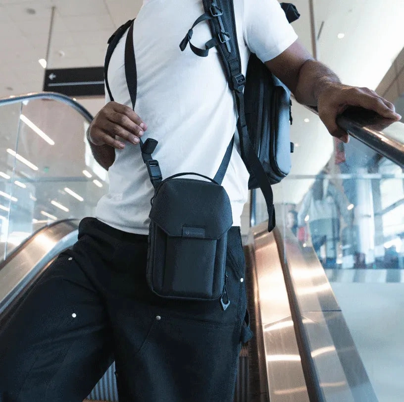 Wandrd X1 Crossbody  Bag - Black Todays Hot Pick