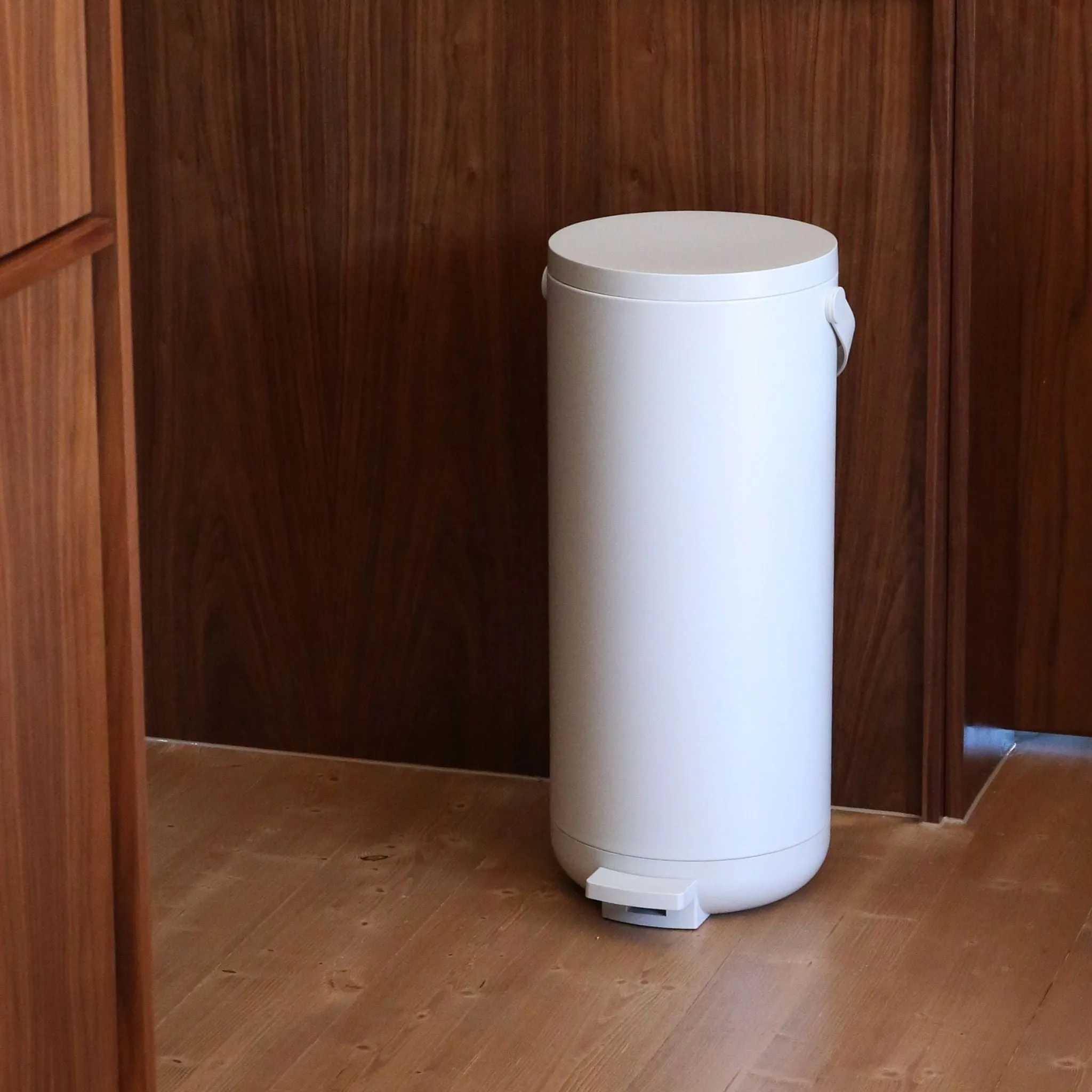 ZONE DENMARK Circular Pedal Bin 35L/H65cm, Warm Grey