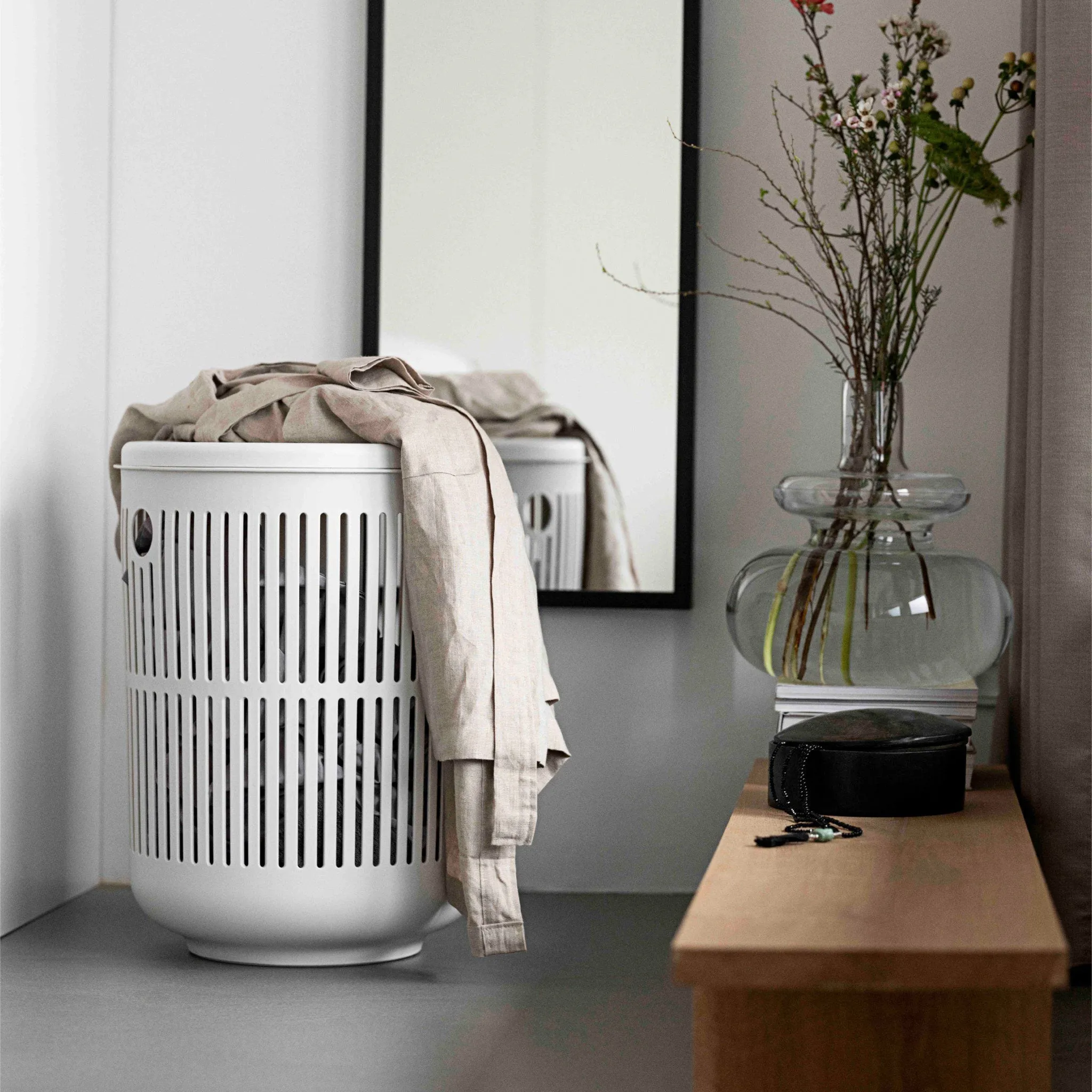 ZONE DENMARK Ume Laundry Basket 60L w/Lid, White