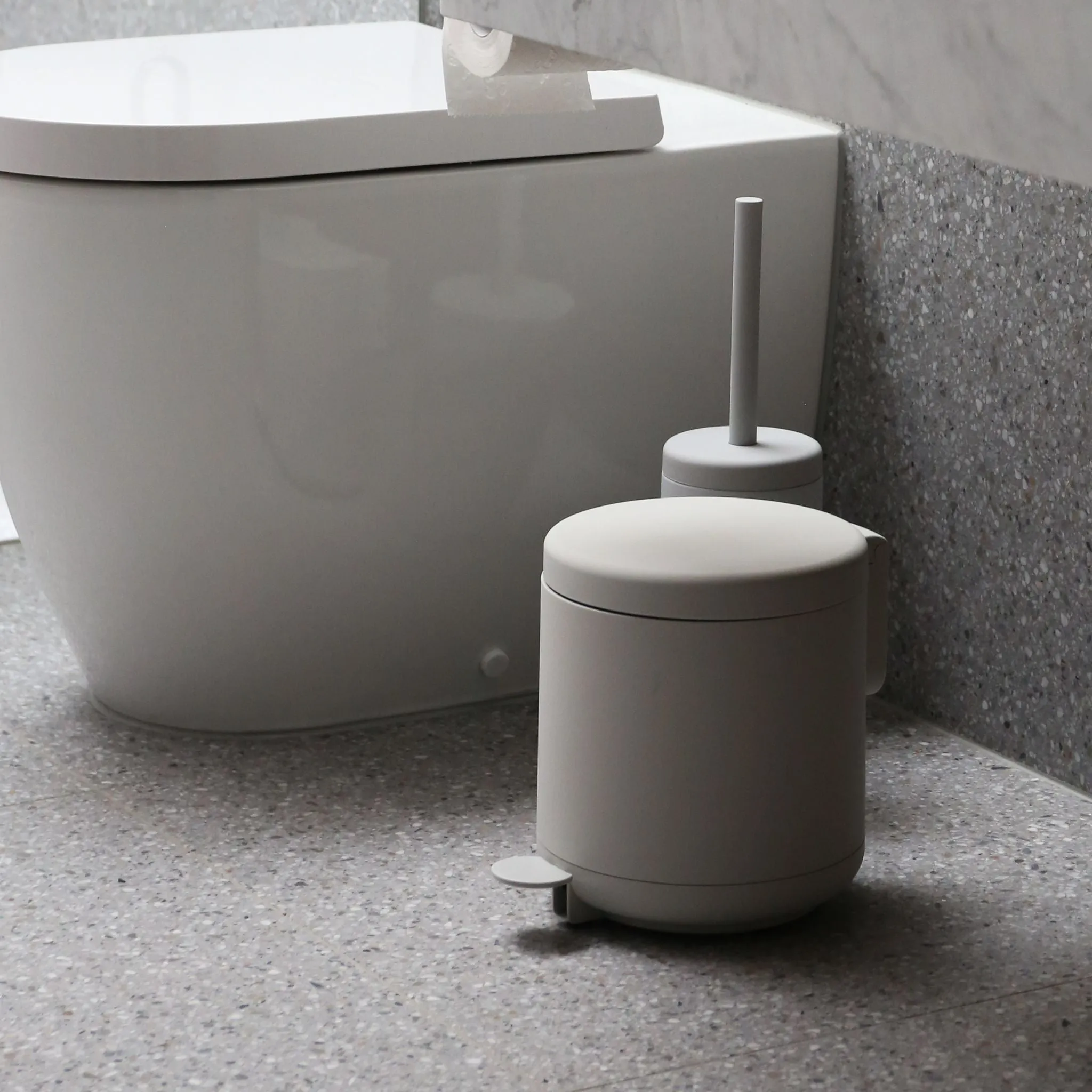 ZONE DENMARK Ume Pedal Bin Soft Touch 4L, Soft Grey