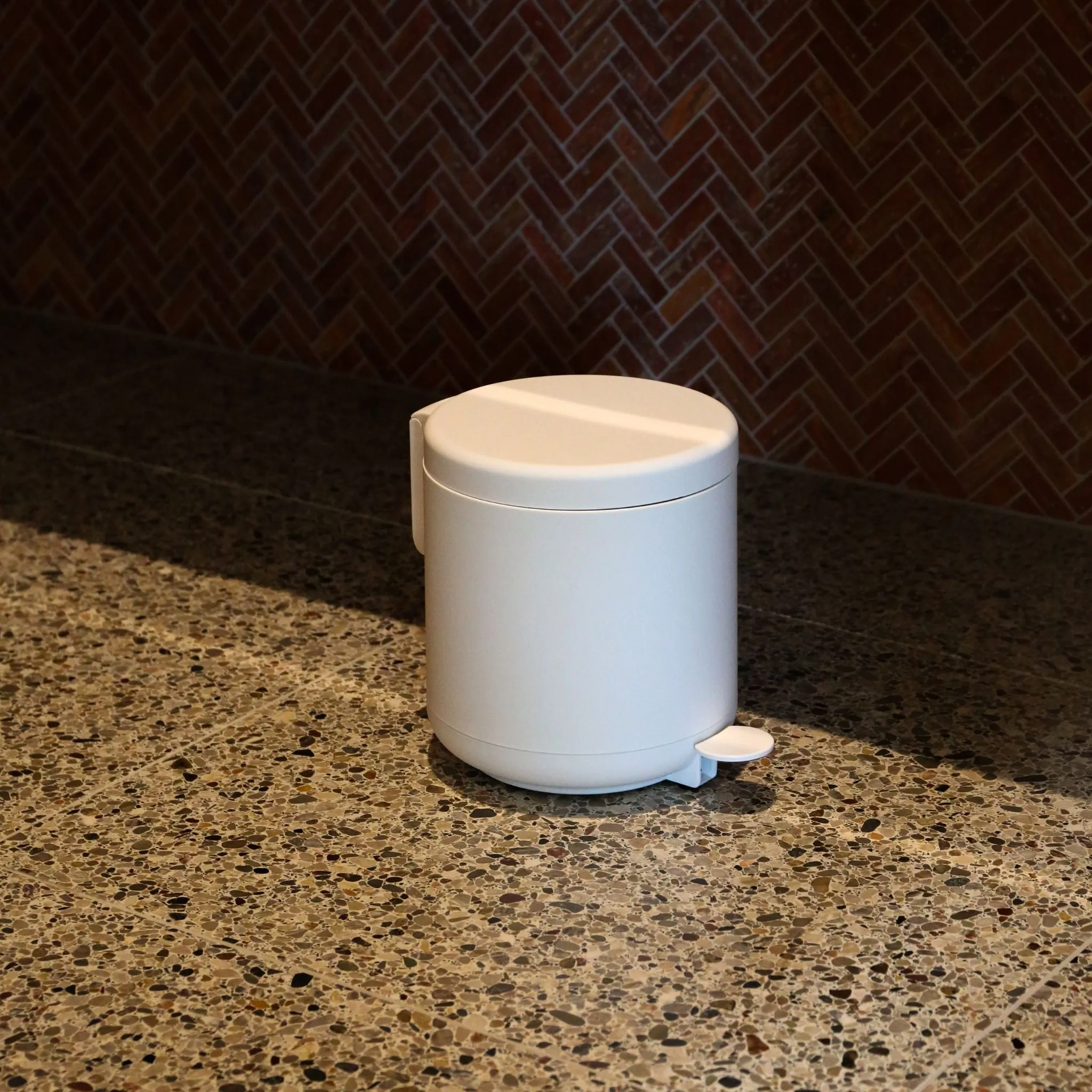 ZONE DENMARK Ume Pedal Bin Soft Touch 4L, White